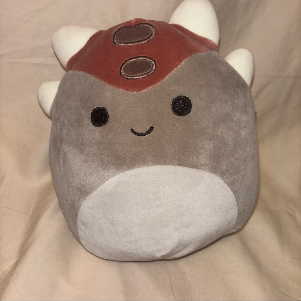 Squishmallow 2/$30 Ainhoca the Grey Ankylosaurus 8”